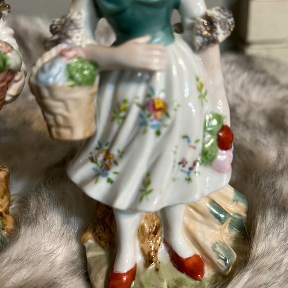 Vintage Kato Kogei Japanese Porcelain Figurines Man and Woman - Picture 9 of 16